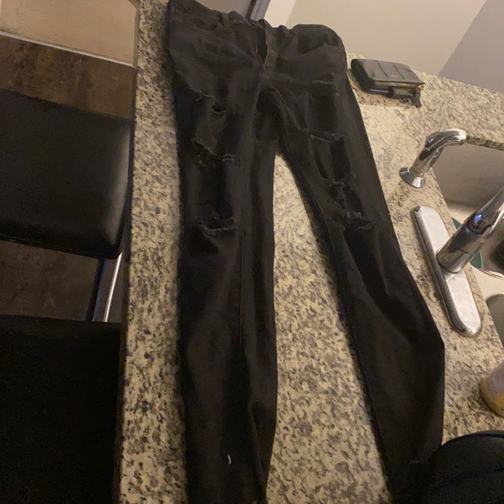 Black Ripped Levi Highwaisted Skinny Jeans Size 27